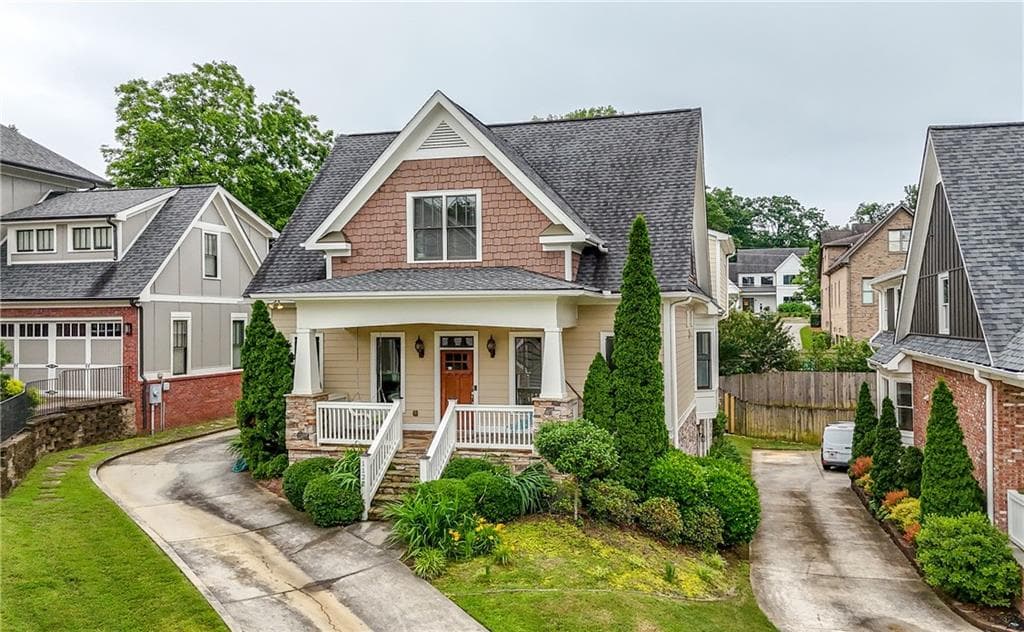 4 bedroom, 5 bathroom, 3,751 sq ft single family residence sold at 1122 Parkview Place, Smyrna, GA 30080