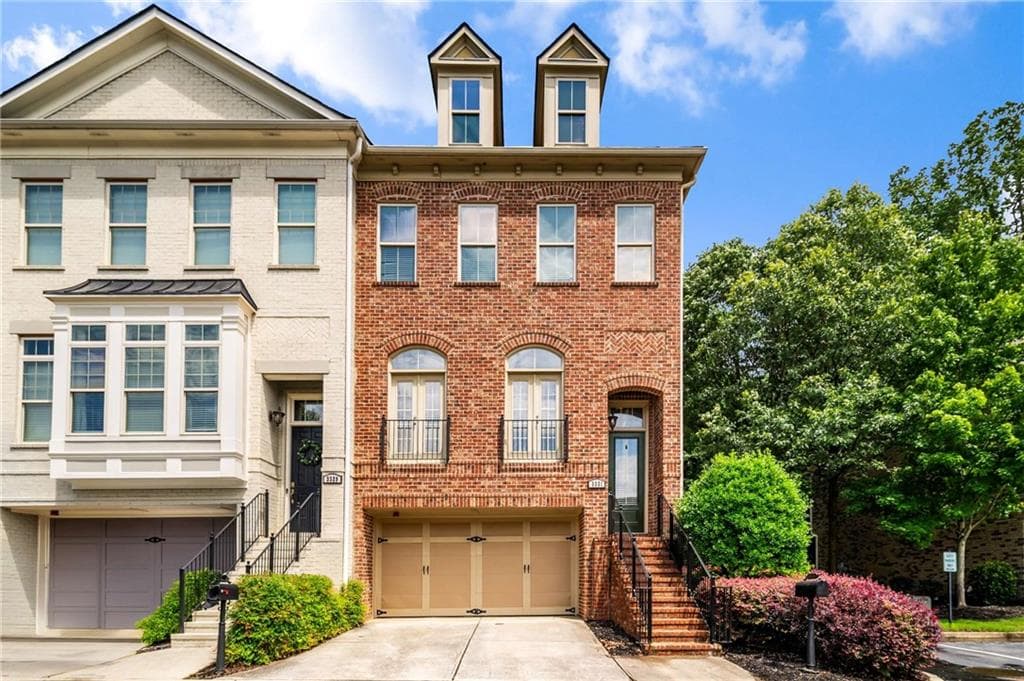 4 bedroom, 4 bathroom, 2,829 sq ft townhouse sold at 3331 Vintage Circle, Smyrna, GA 30080
