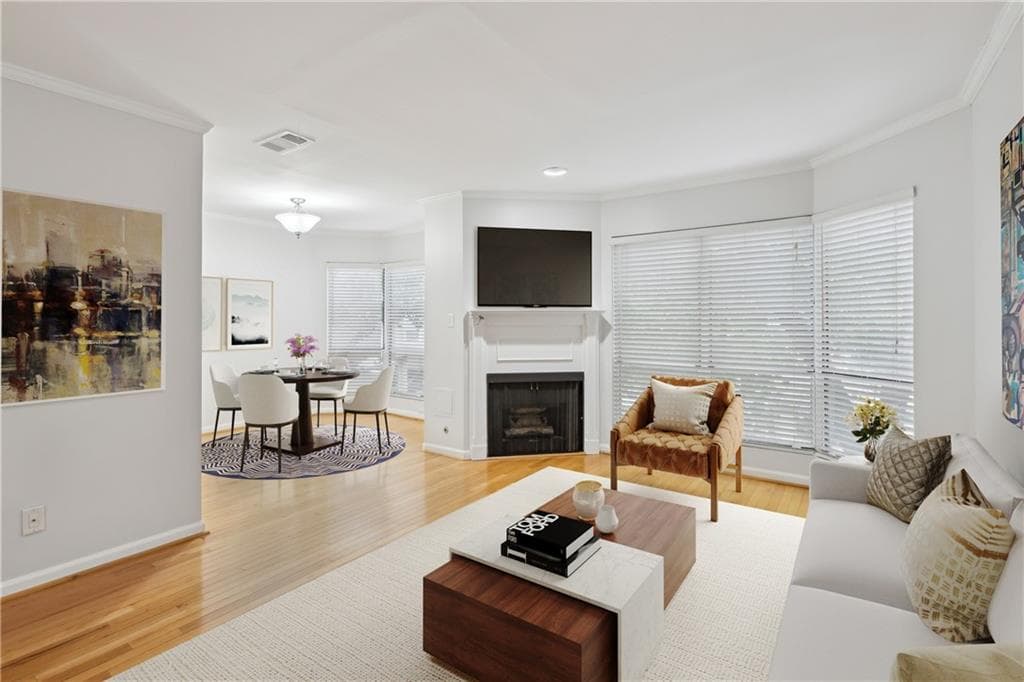 1 bedroom, 2 bathroom, 912 sq ft condominium sold at 209 14th Street 109, Atlanta, GA 30309