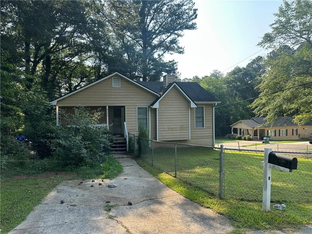 3 bedroom, 2 bathroom single family residence sold at 6195 Short Street, Canton, GA 30114