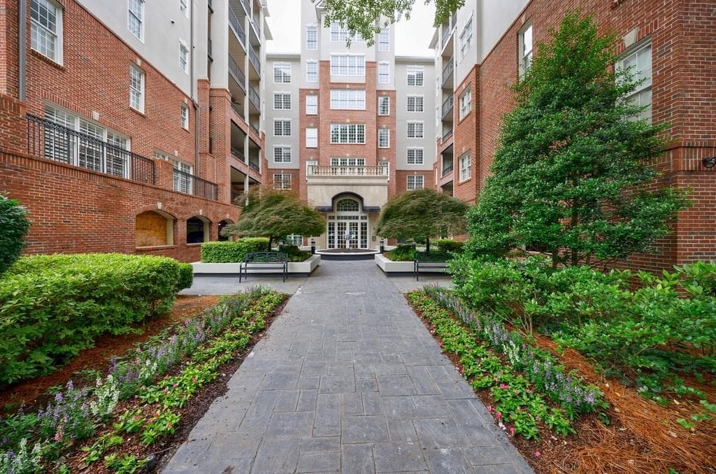 2 bedroom, 3 bathroom, 1,535 sq ft condominium sold at 50 BISCAYNE Drive 4110, Atlanta, GA 30309