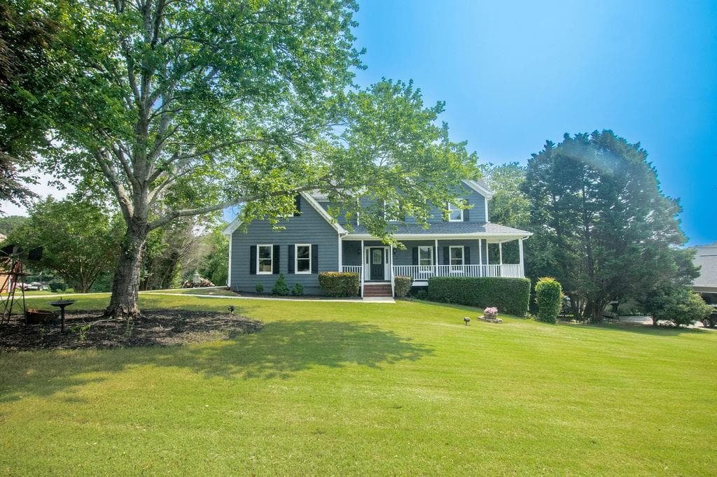 4 bedroom, 4 bathroom, 3,126 sq ft single family residence sold at 1851 Harvest Way, Loganville, GA 30052