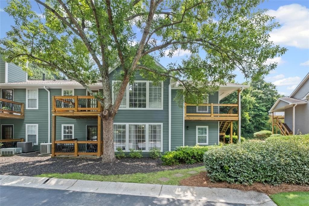 202 BERKELEY WOODS Drive, Duluth, GA 30096 — most recent listing photo