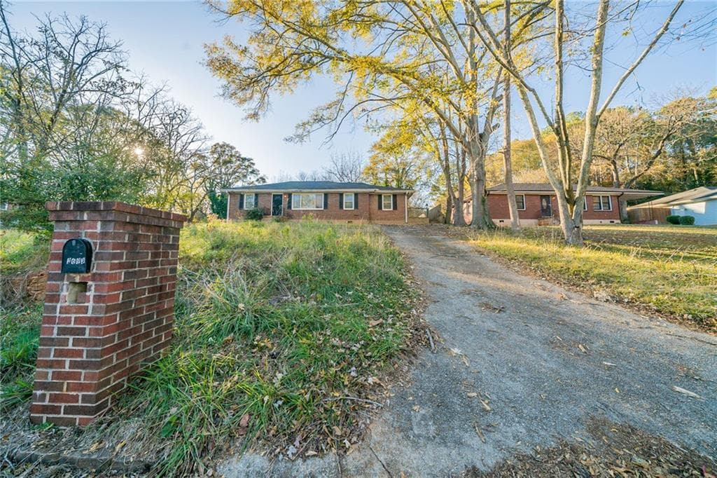 3 bedroom, 2 bathroom, 1,431 sq ft single family residence sold at 2693 Larkspur Drive, Atlanta, GA 30316