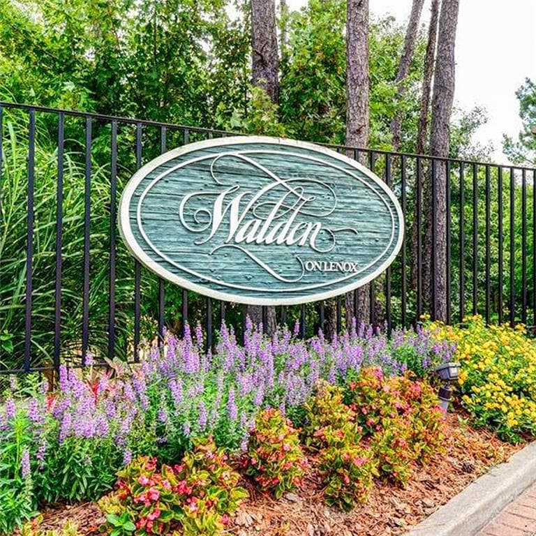2 bedroom, 2 bathroom, 1,450 sq ft condominium sold at 36 Saint Claire Lane, Atlanta, GA 30324