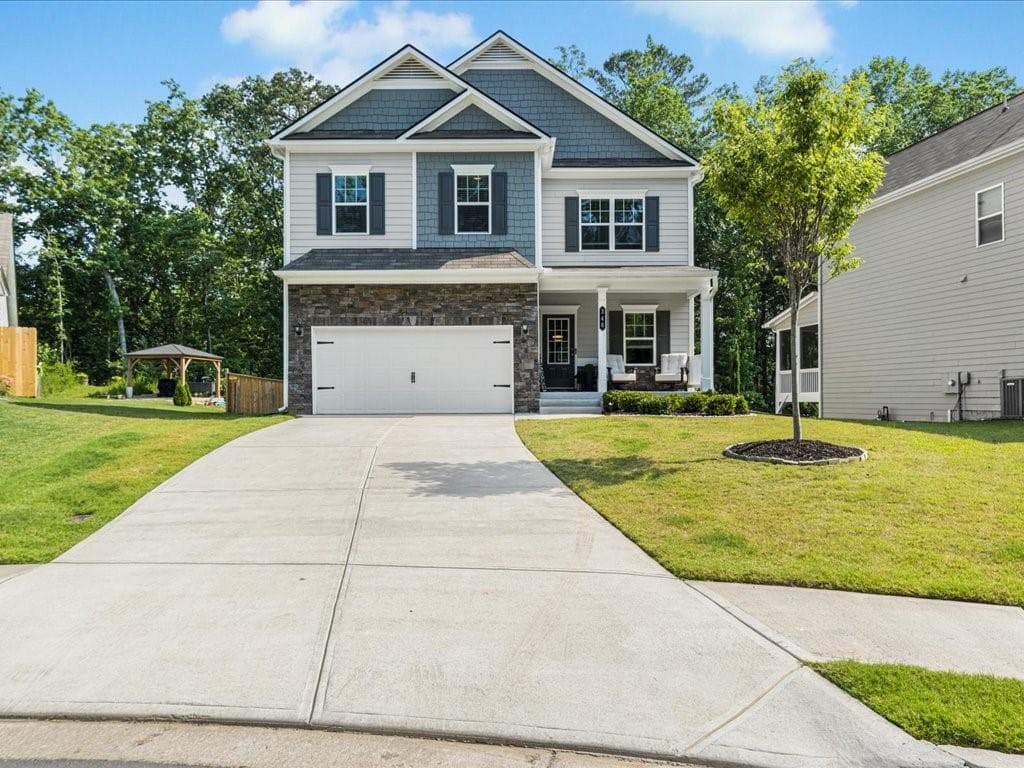 5 bedroom, 3 bathroom, 2,600 sq ft single family residence sold at 340 Louise Lane, Canton, GA 30114