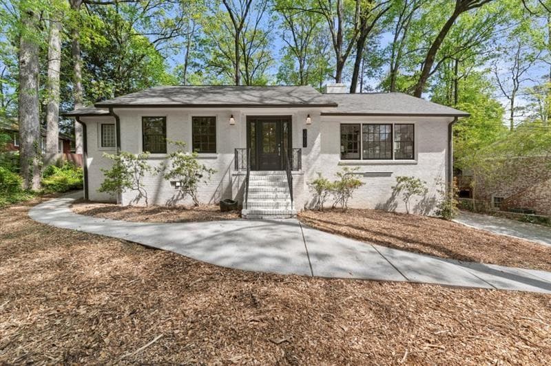 3 bedroom, 3 bathroom, 1,838 sq ft single family residence sold at 3915 Ivy Road, Atlanta, GA 30342