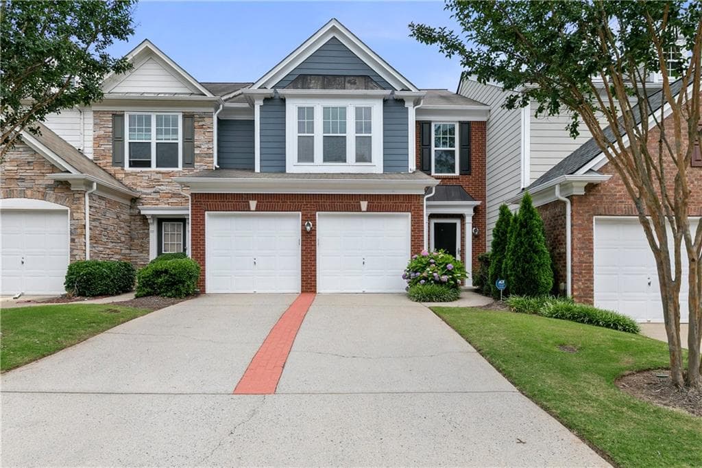 3 bedroom, 3 bathroom, 1,702 sq ft townhouse sold at 110 Finchley Drive, Roswell, GA 30076