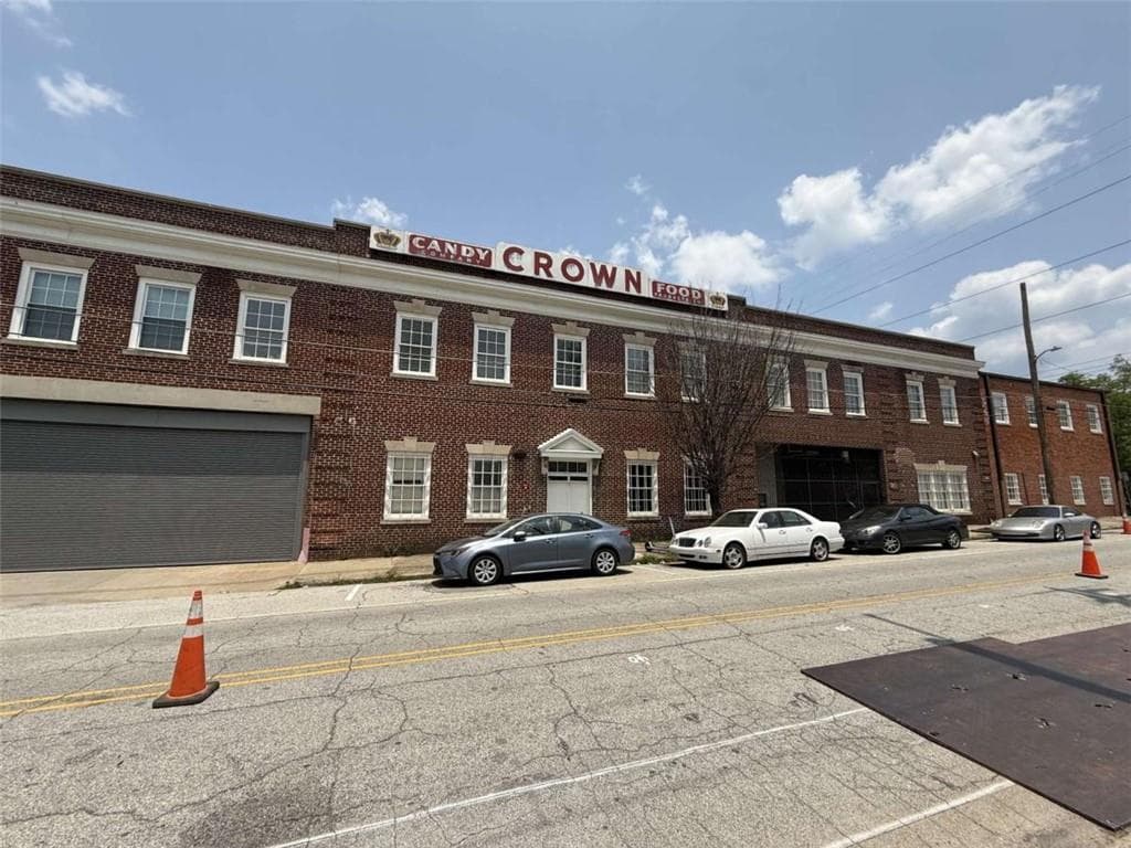 320 Martin Luther King Jr Drive 5, Atlanta, GA 30312 — most recent listing photo