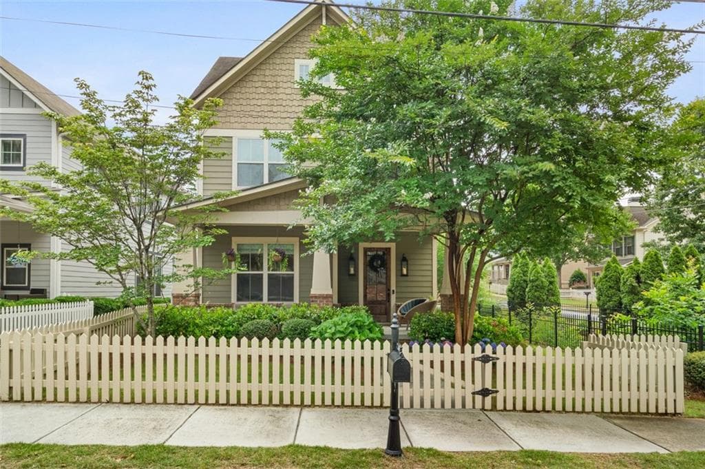 3 bedroom, 3 bathroom, 2,421 sq ft single family residence sold at 1184 Medlin Street, Smyrna, GA 30080