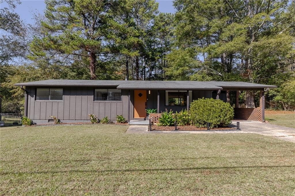 3 bedroom, 1 bathroom, 1,008 sq ft single family residence for rent at 111 Robinhood Drive, Woodstock, GA 30188 for $4,000 a month