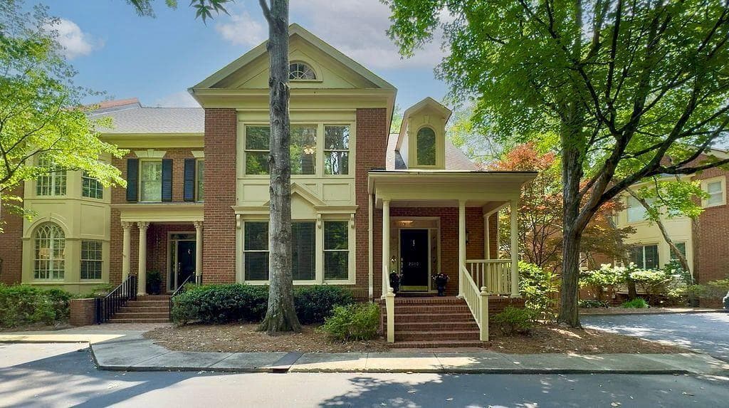 2010 Riverside Road, Roswell, GA 30076 — most recent listing photo