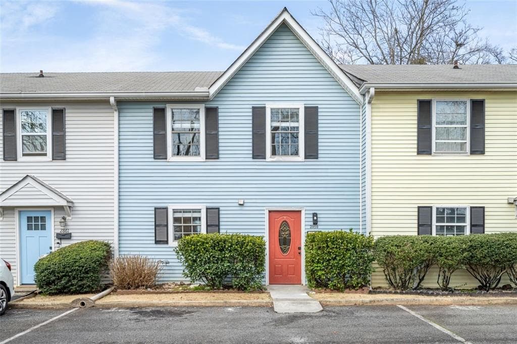 3 bedroom, 3 bathroom, 1,452 sq ft condominium sold at 2859 SPRING VILLA Lane, Smyrna, GA 30080