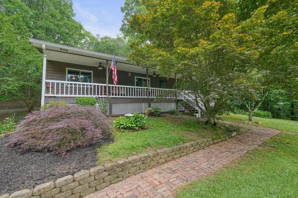 5770 DORSETT SHOALS Road, Douglasville, GA 30135 — most recent listing photo