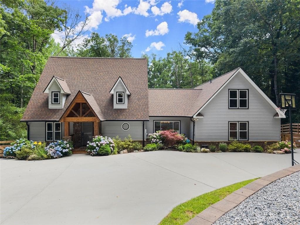 4690 Giddon Martin Road, Gainesville, GA 30506 — most recent listing photo
