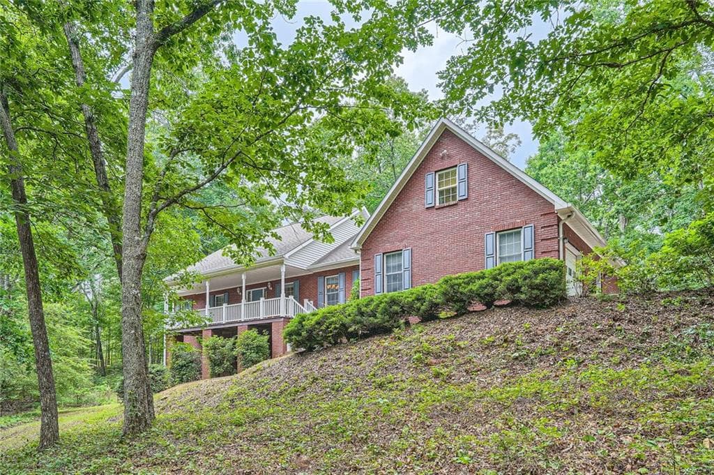 4 bedroom, 4 bathroom single family residence sold at 245 Sutallee Ridge Lane, White, GA 30184