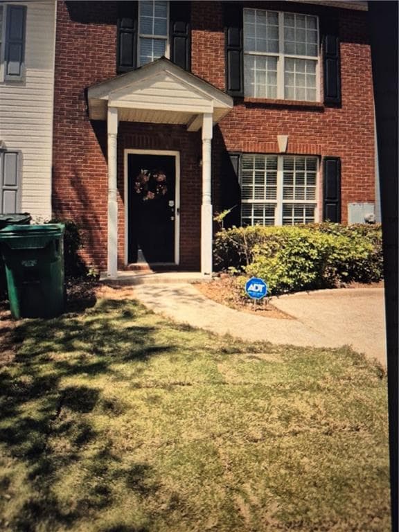 3 bedroom, 3 bathroom, 1,339 sq ft townhouse for sale at 2289 Strathmoor Manor Drive, Lithonia, GA 30058