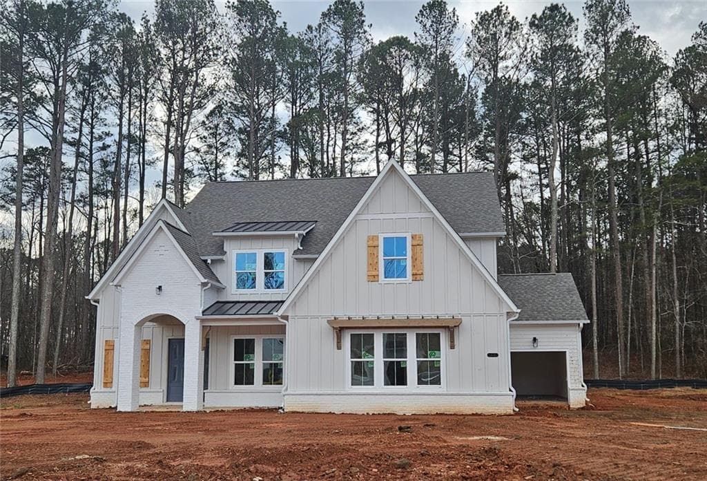 5 bedroom, 5 bathroom, 3,743 sq ft single family residence sold at 6565 Rhett Run, Cumming, GA 30028