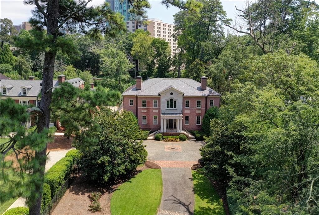 6 bedroom, 11 bathroom, 8,023 sq ft single family residence sold at 2883 Andrews Drive, Atlanta, GA 30305