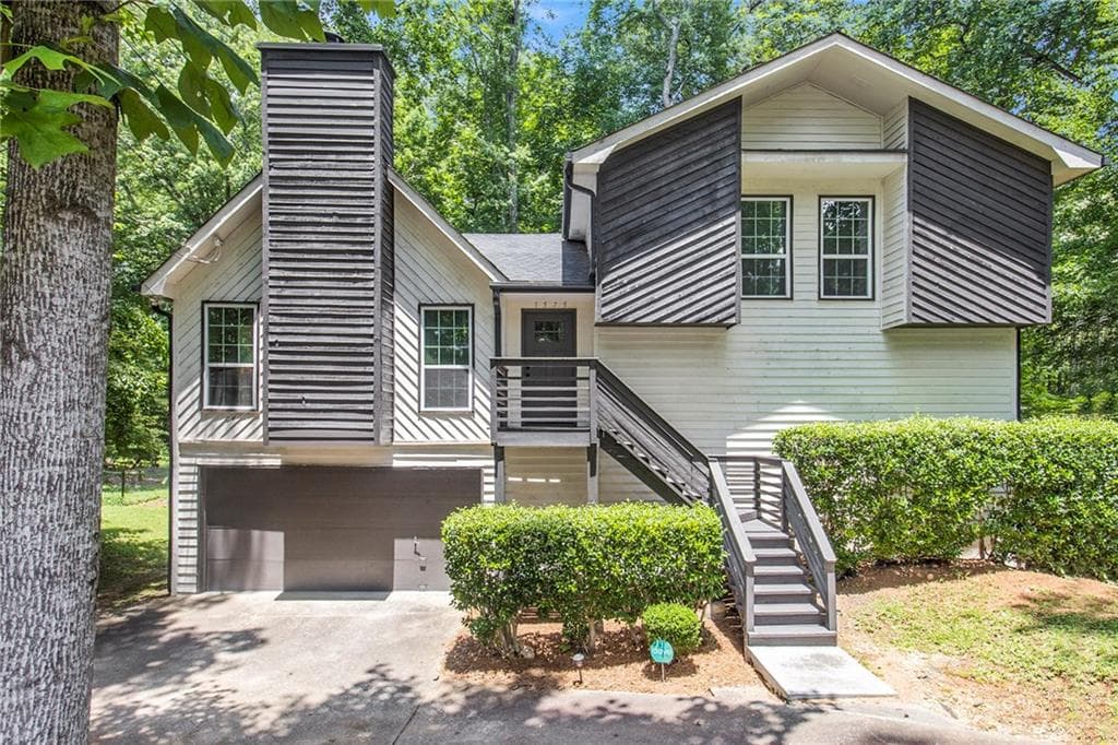 3 bedroom, 3 bathroom, 1,942 sq ft single family residence sold at 1575 Barrier Road, Marietta, GA 30066