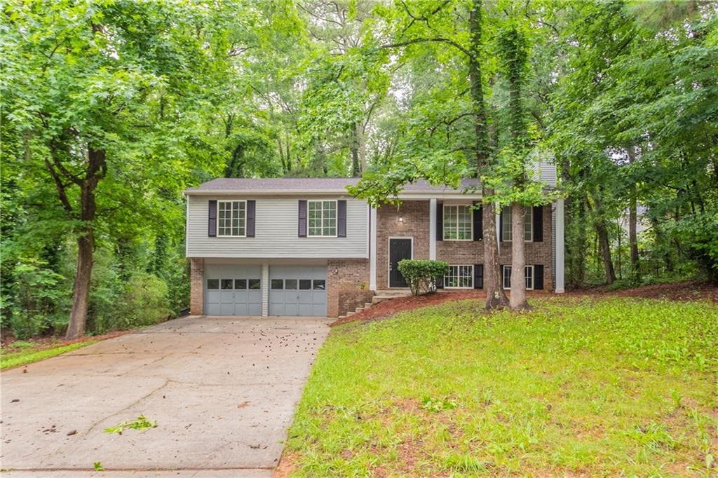 740 Stoneside Court, Stone Mountain, GA 30083 — most recent listing photo
