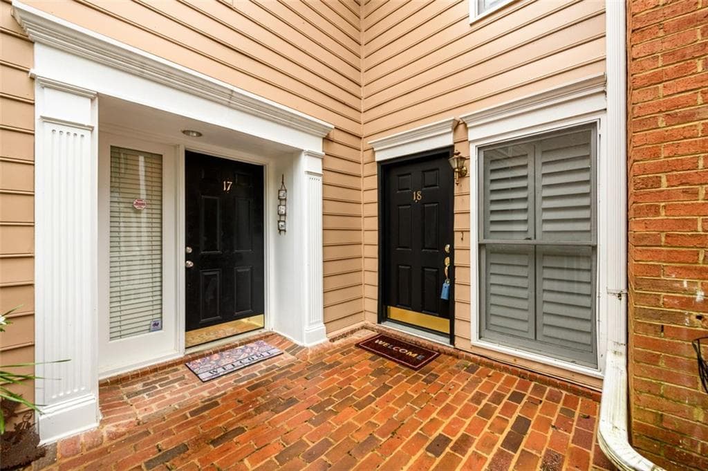 2 bedroom, 3 bathroom, 1,366 sq ft condominium sold at 7500 Roswell Road 18, Sandy Springs, GA 30350