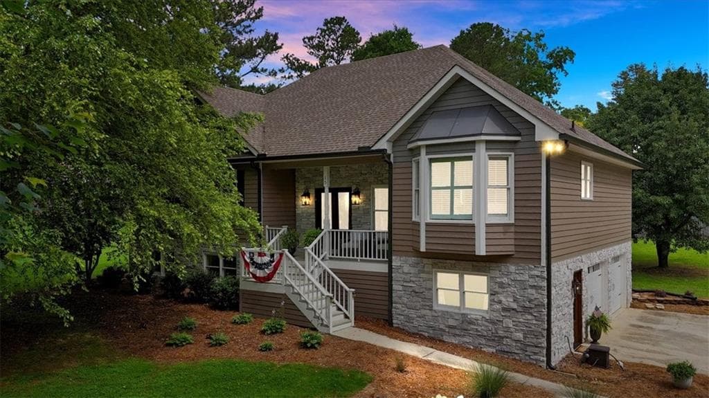 4 bedroom, 3 bathroom, 2,640 sq ft single family residence sold at 15 Split Oak Drive, Cartersville, GA 30120