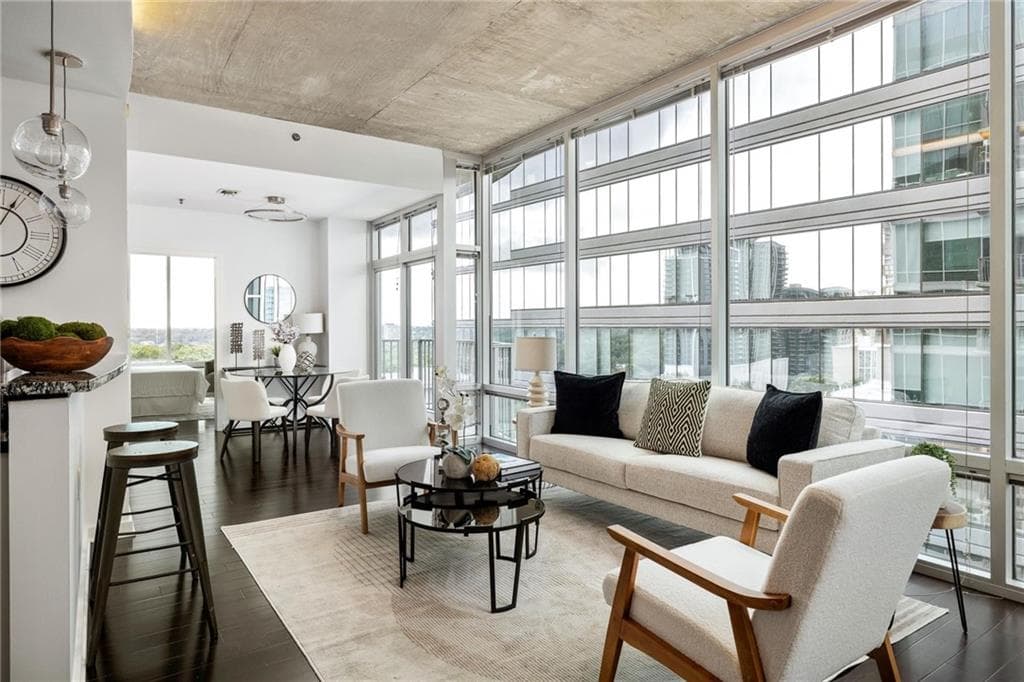 1 bedroom, 1 bathroom, 872 sq ft condominium sold at 923 Peachtree Street 1238, Atlanta, GA 30309