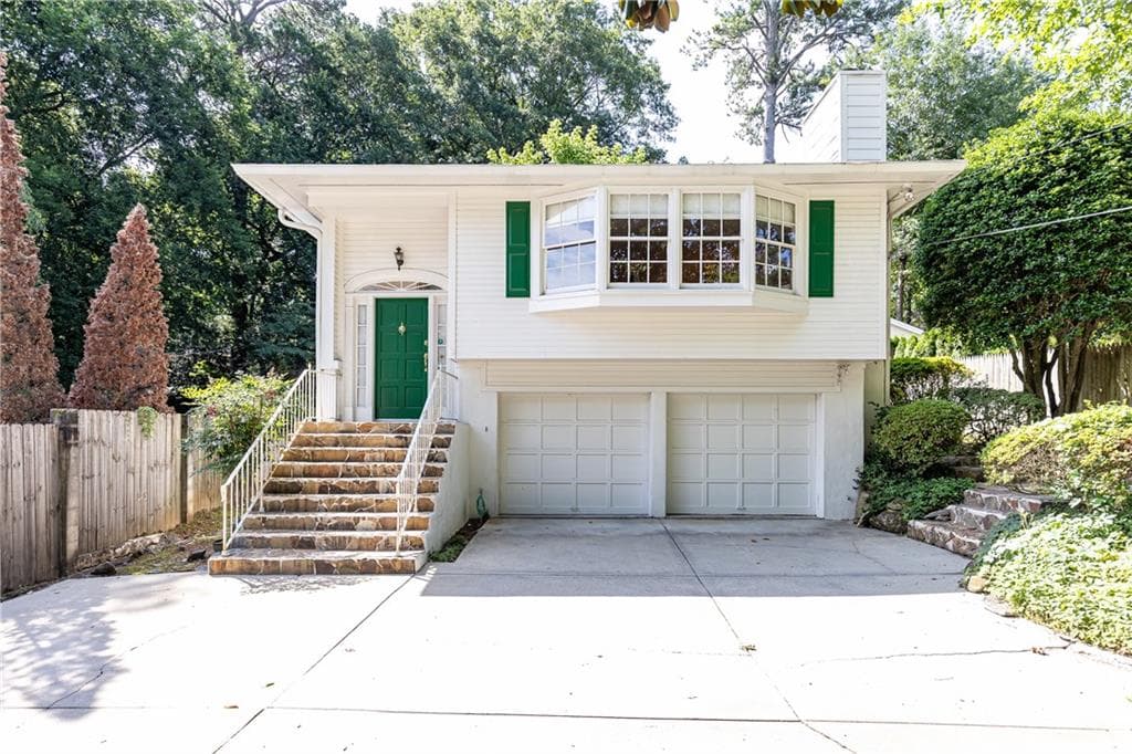 3 bedroom, 3 bathroom, 1,460 sq ft single family residence sold at 746 Gladstone Road, Atlanta, GA 30318