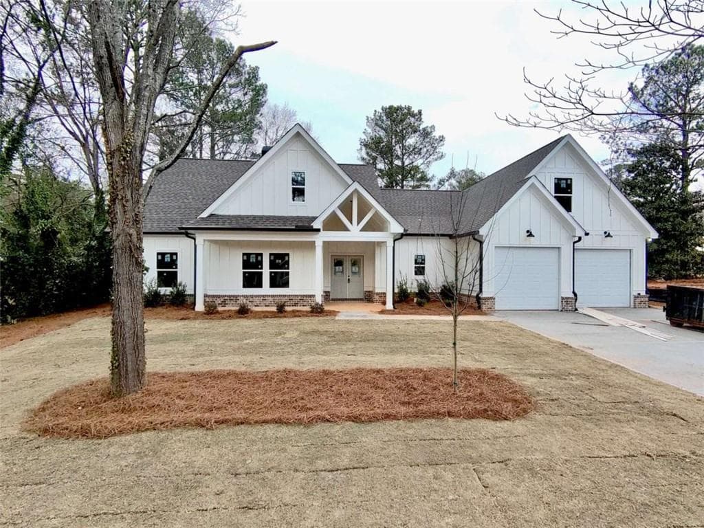 4 bedroom, 3 bathroom single family residence sold at 6149 Pinewood Drive, Covington, GA 30014