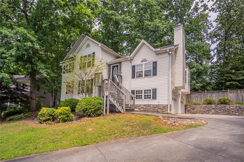 4 bedroom, 3 bathroom, 2,097 sq ft single family residence sold at 962 Taylors Farm Court, Canton, GA 30115