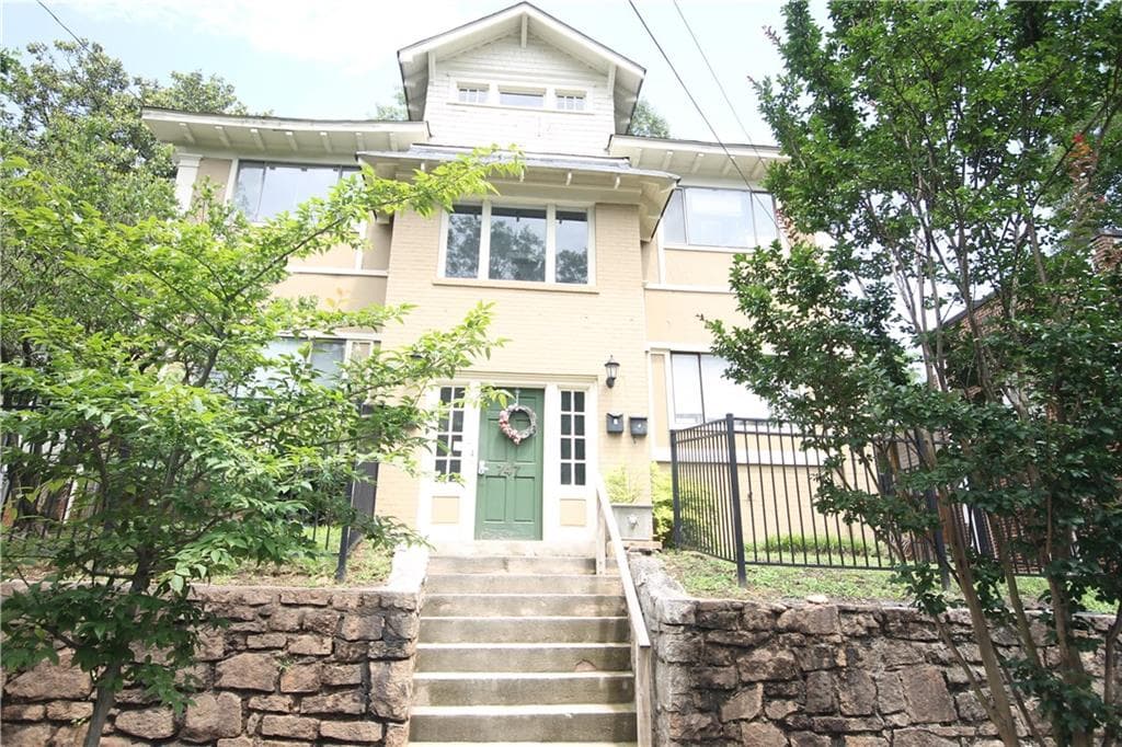 quadruplex sold at 747 Barnett Street, Atlanta, GA 30306