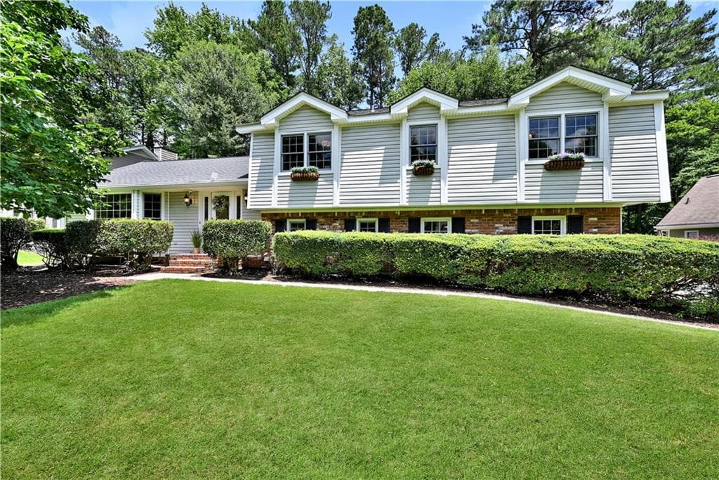 4 bedroom, 3 bathroom, 2,121 sq ft single family residence sold at 3107 Bunker Hill Circle, Marietta, GA 30062