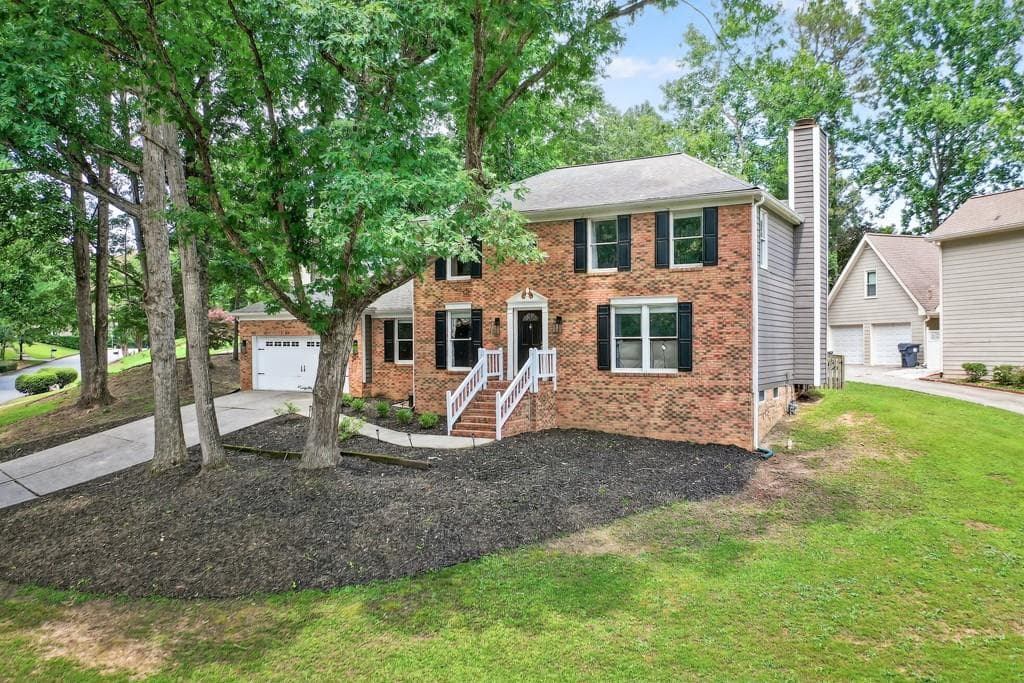 4619 Villa Chase Drive, Marietta, GA 30068 — most recent listing photo