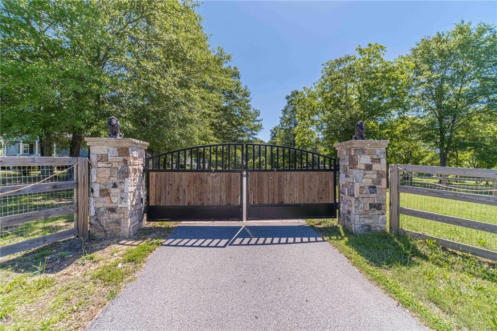 664 Johnson Road, Oxford, GA 30054 — most recent listing photo