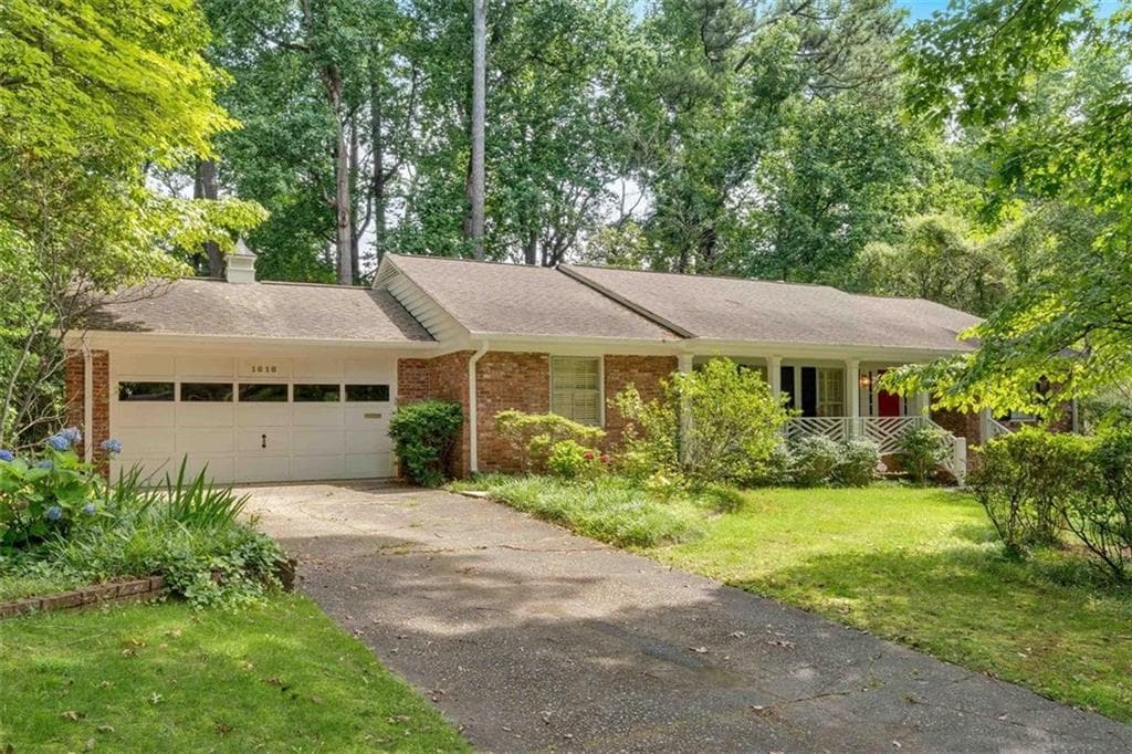 4 bedroom, 3 bathroom, 2,376 sq ft single family residence sold at 1618 Mason Mill Road, Atlanta, GA 30329