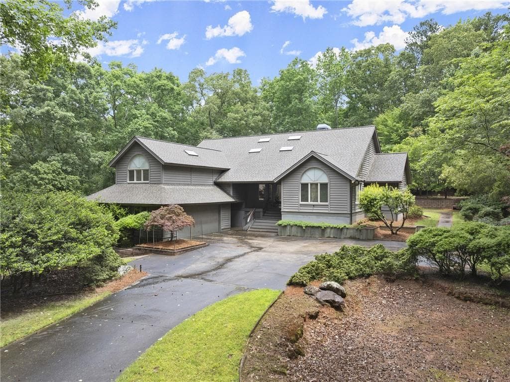 3 bedroom, 3 bathroom, 3,500 sq ft single family residence sold at 1678 Rabke Road, Canton, GA 30114