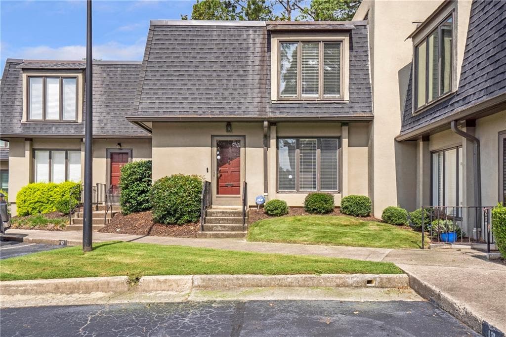 2 bedroom, 3 bathroom, 1,588 sq ft townhouse sold at 17 Ivy Gates, Atlanta, GA 30342