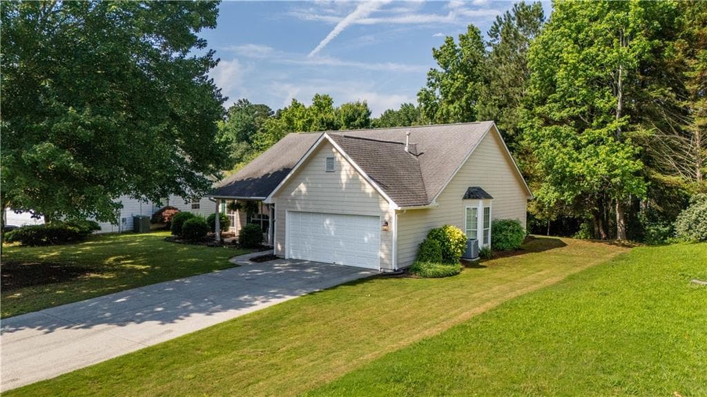 3 bedroom, 2 bathroom, 1,622 sq ft single family residence sold at 5832 Sycamore Ridge Drive, Sugar Hill, GA 30518