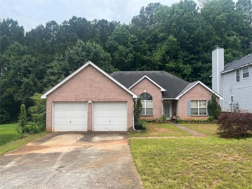 3 bedroom, 2 bathroom, 1,558 sq ft single family residence sold at 7513 Sugarcreek Drive, Riverdale, GA 30296