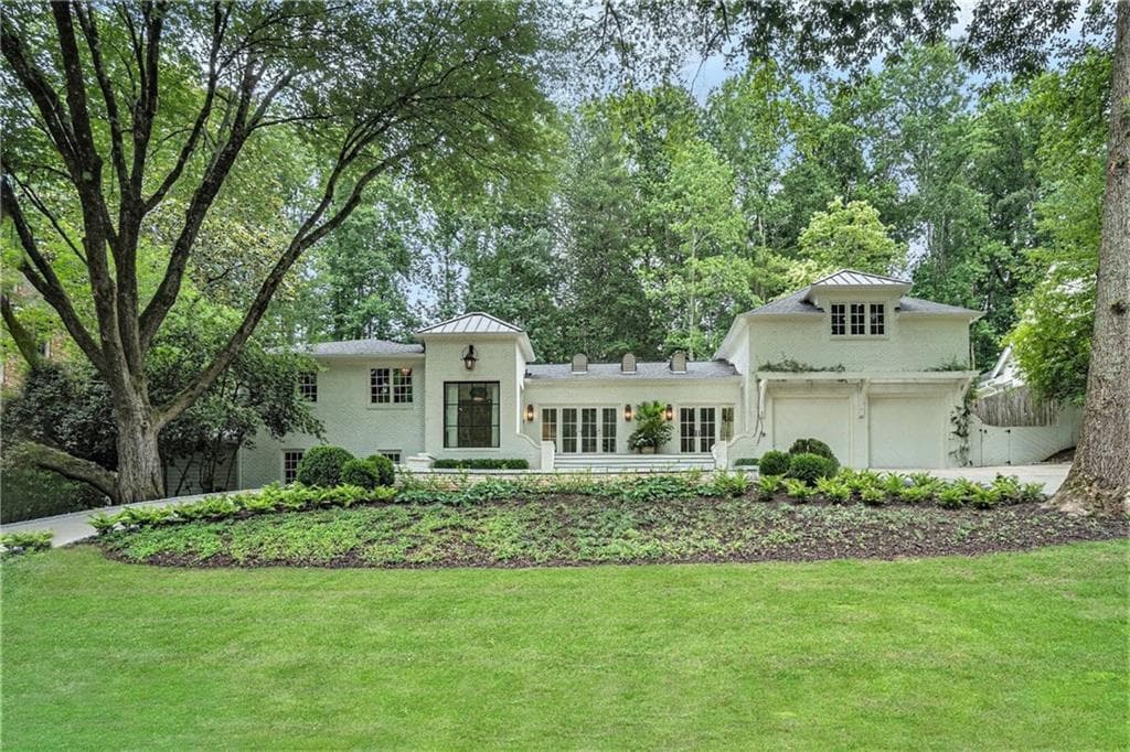5 bedroom, 5 bathroom, 5,006 sq ft single family residence sold at 3089 Marne Drive, Atlanta, GA 30305