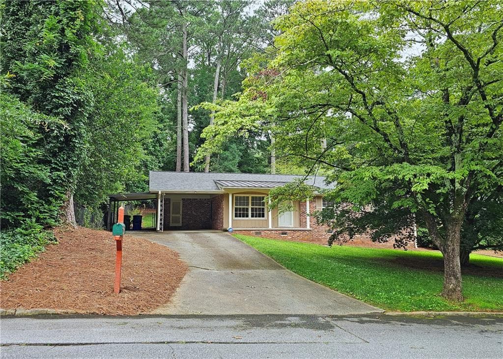 3 bedroom, 2 bathroom, 1,352 sq ft single family residence sold at 2543 Asbury Court Court, Decatur, GA 30033