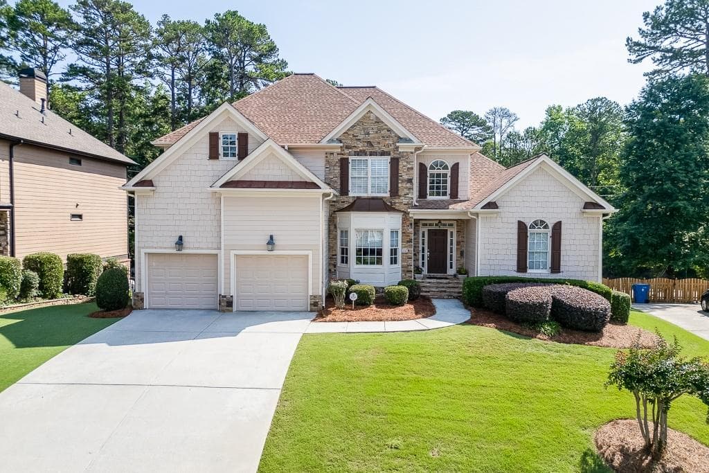 4 bedroom, 4 bathroom, 3,100 sq ft single family residence sold at 4171 Lantern Hill Drive, Dacula, GA 30019