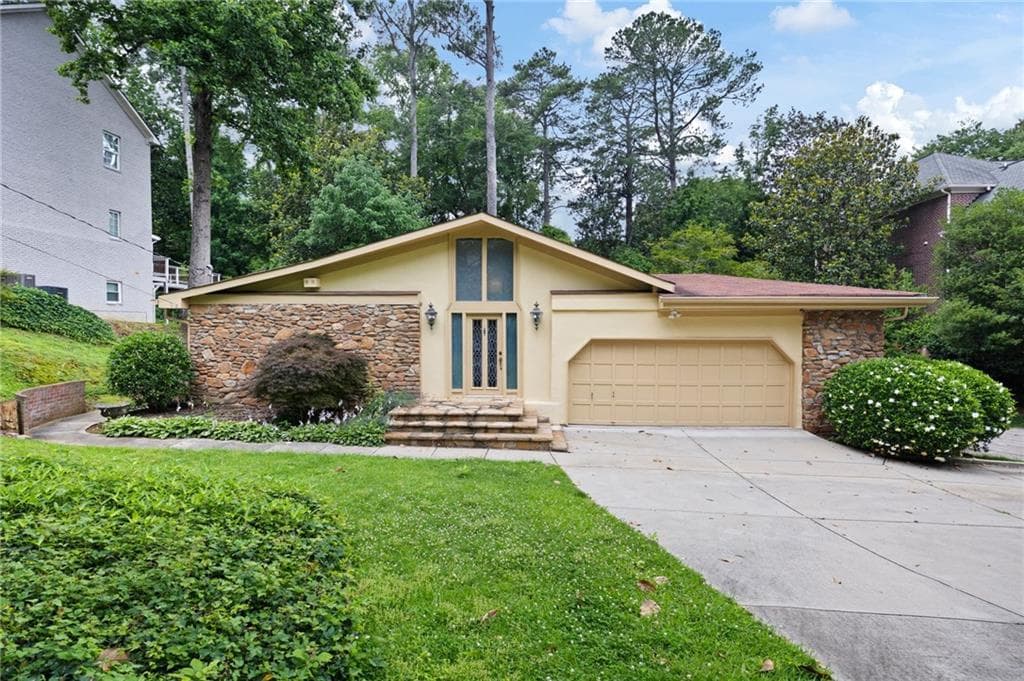 4 bedroom, 2 bathroom, 2,440 sq ft single family residence sold at 3272 Pinestream Road, Atlanta, GA 30327