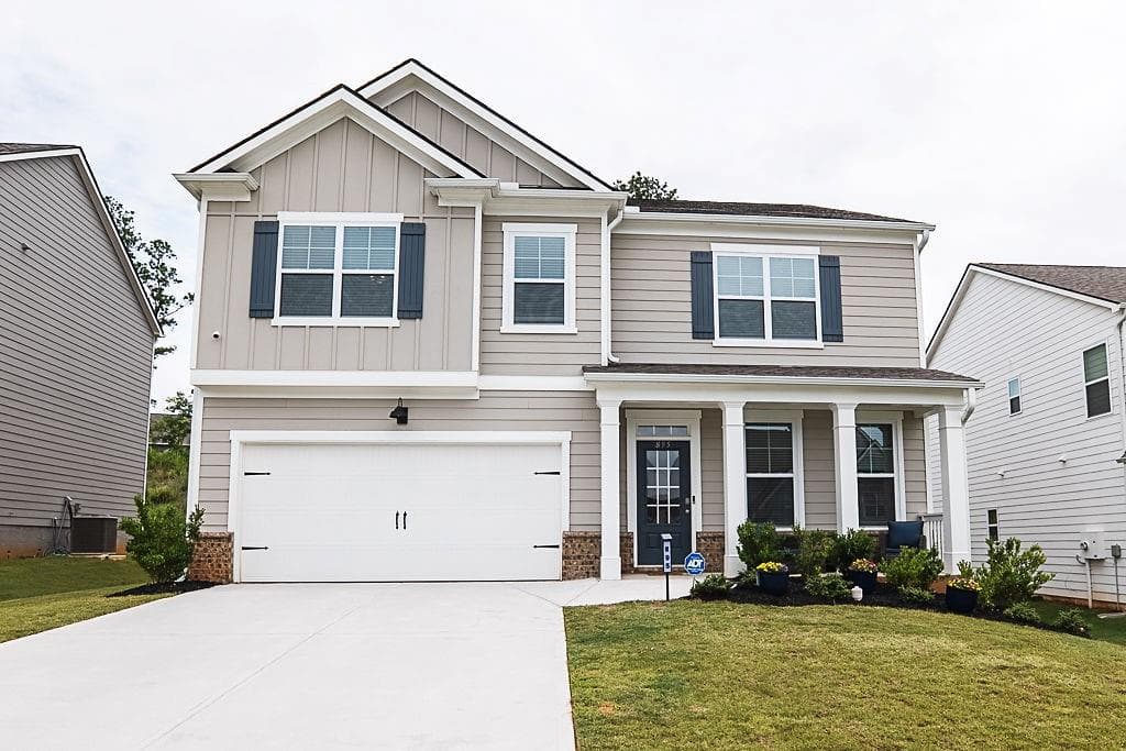895 Garnet Drive, Acworth, GA 30101 — most recent listing photo