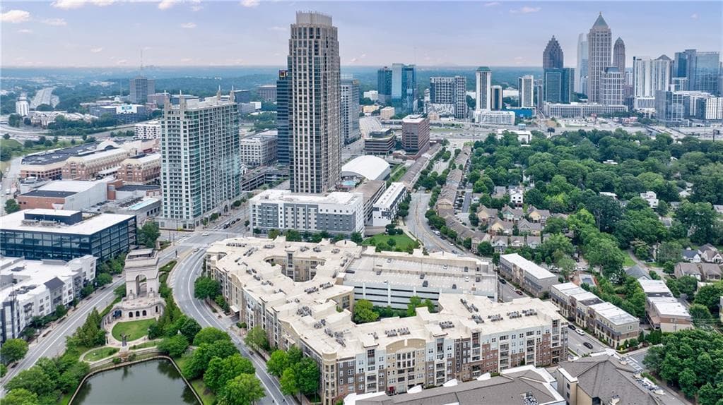 2 bedroom, 2 bathroom, 1,166 sq ft condominium sold at 390 17th Street 2053, Atlanta, GA 30363