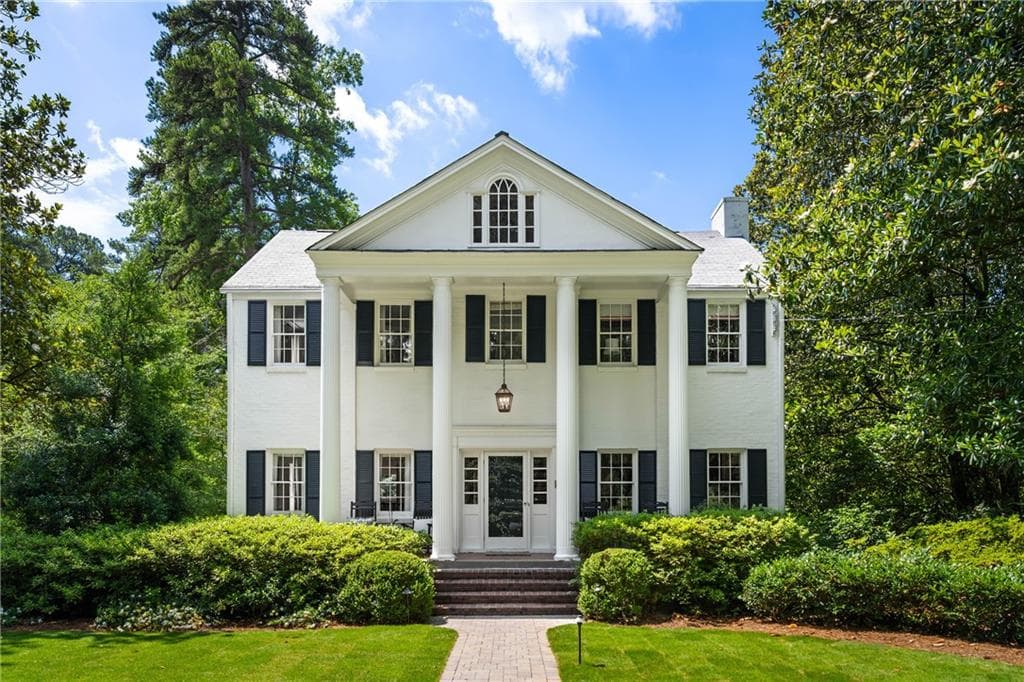 4 bedroom, 5 bathroom, 4,358 sq ft single family residence sold at 3415 Habersham Road, Atlanta, GA 30305