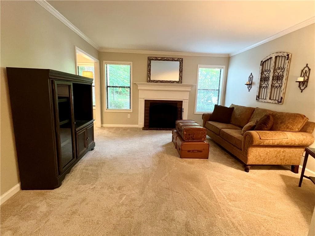 2 bedroom, 2 bathroom, 1,273 sq ft condominium sold at 1612 Huntingdon Chase, Atlanta, GA 30350