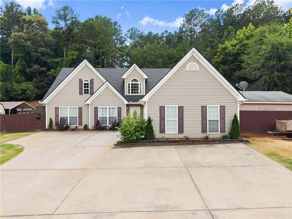 4 bedroom, 3 bathroom, 2,535 sq ft single family residence sold at 69 Maple Leaf Court, Hoschton, GA 30548