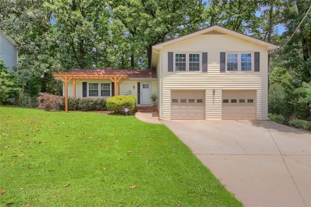 5 bedroom, 4 bathroom, 2,928 sq ft single family residence sold at 3196 WINDFIELD Circle, Tucker, GA 30084